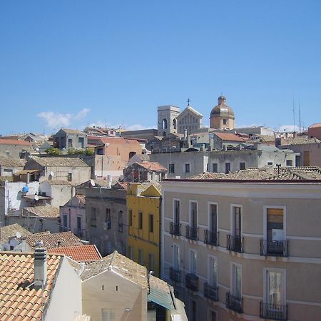 La Casa Di Cry Apartment Cagliari Luaran gambar